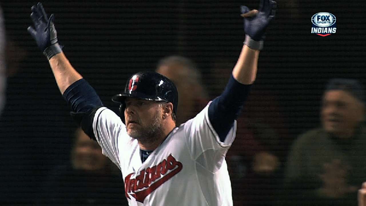 Giambi 'answers bell' for 20th big league season