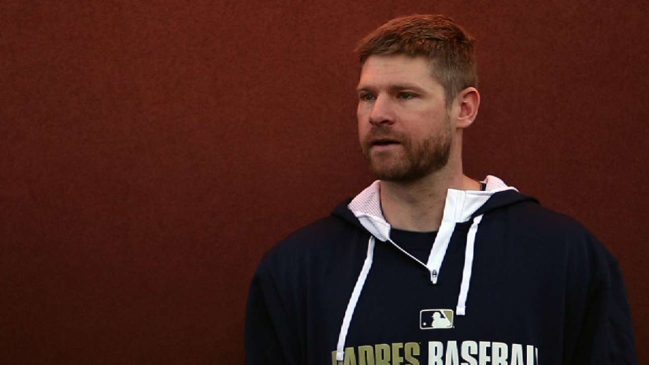 Padres owner Fowler eyes larger payroll