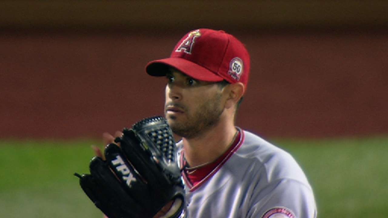Pineiro hoping strong start propels return to Majors