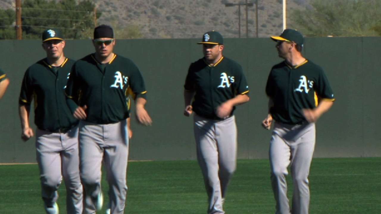With familiar message, Melvin speaks to team