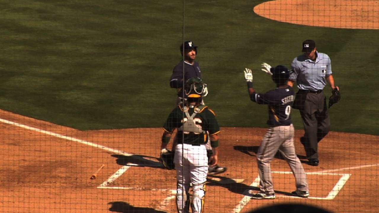 Braun goes deep early as Brewers return to action