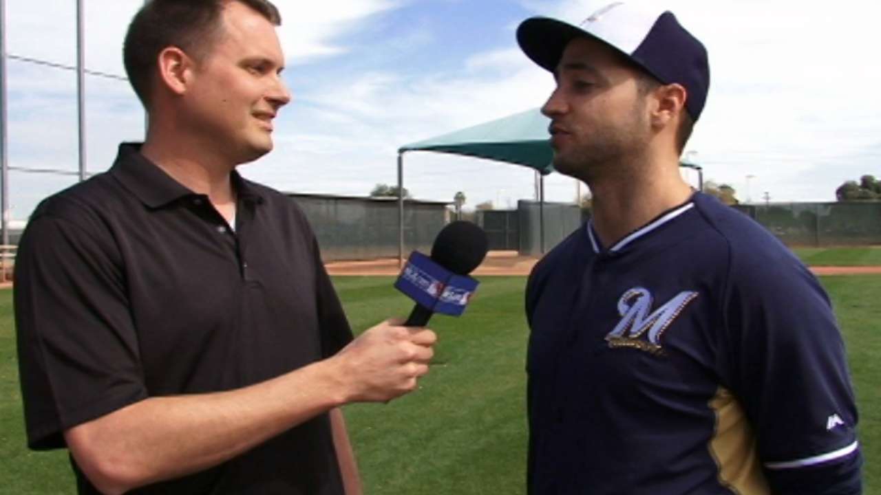 Braun still drawing a crowd in Brewers camp