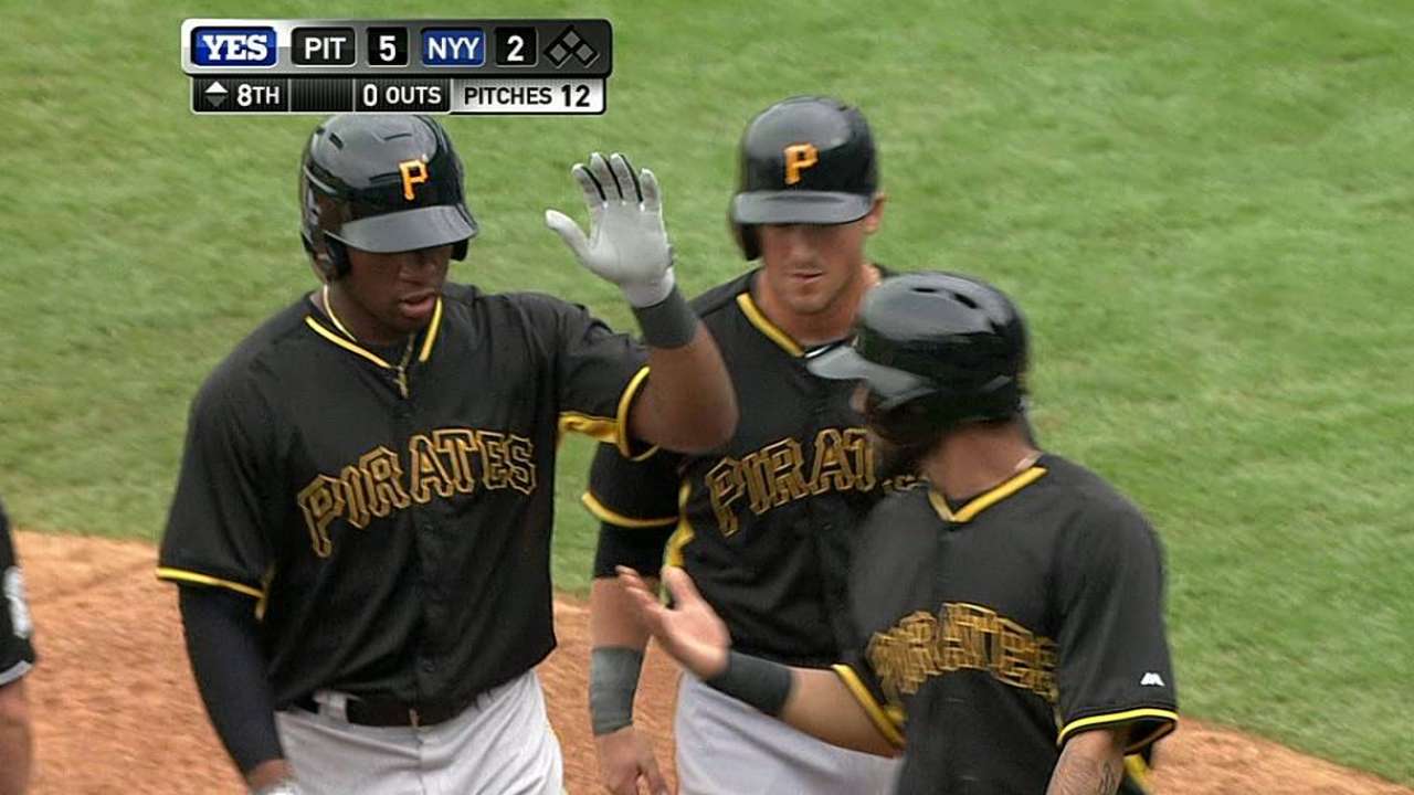 Polanco, Rojas homer as Pirates top Yanks