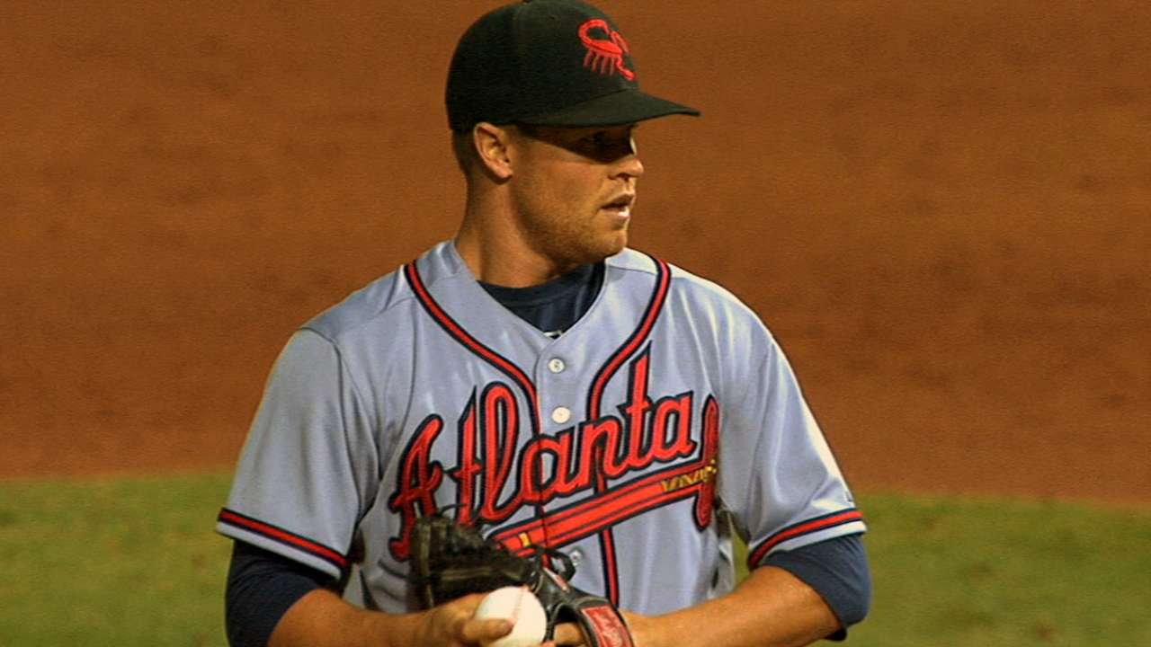 Simmons earns callup to beleaguered Braves 'pen