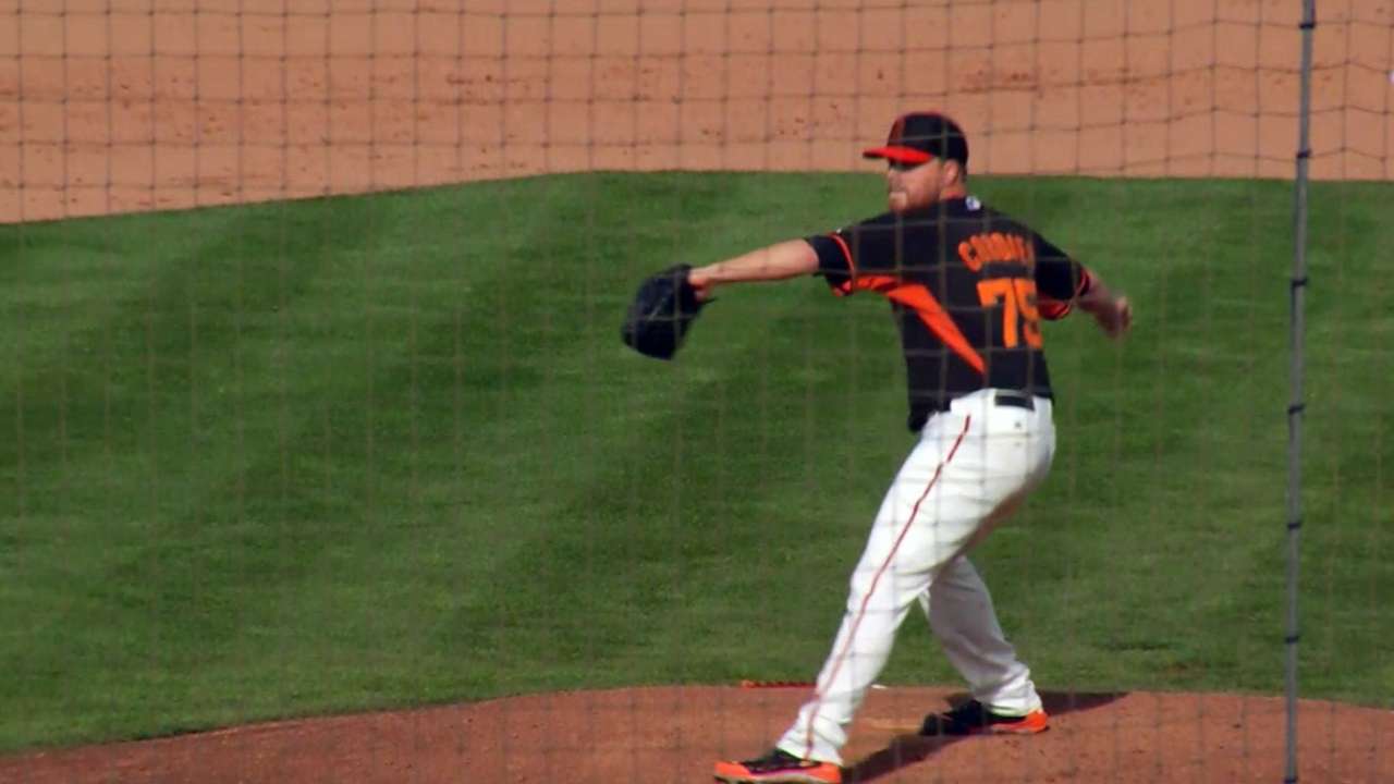 Cordier brings heat to Giants' bullpen battle