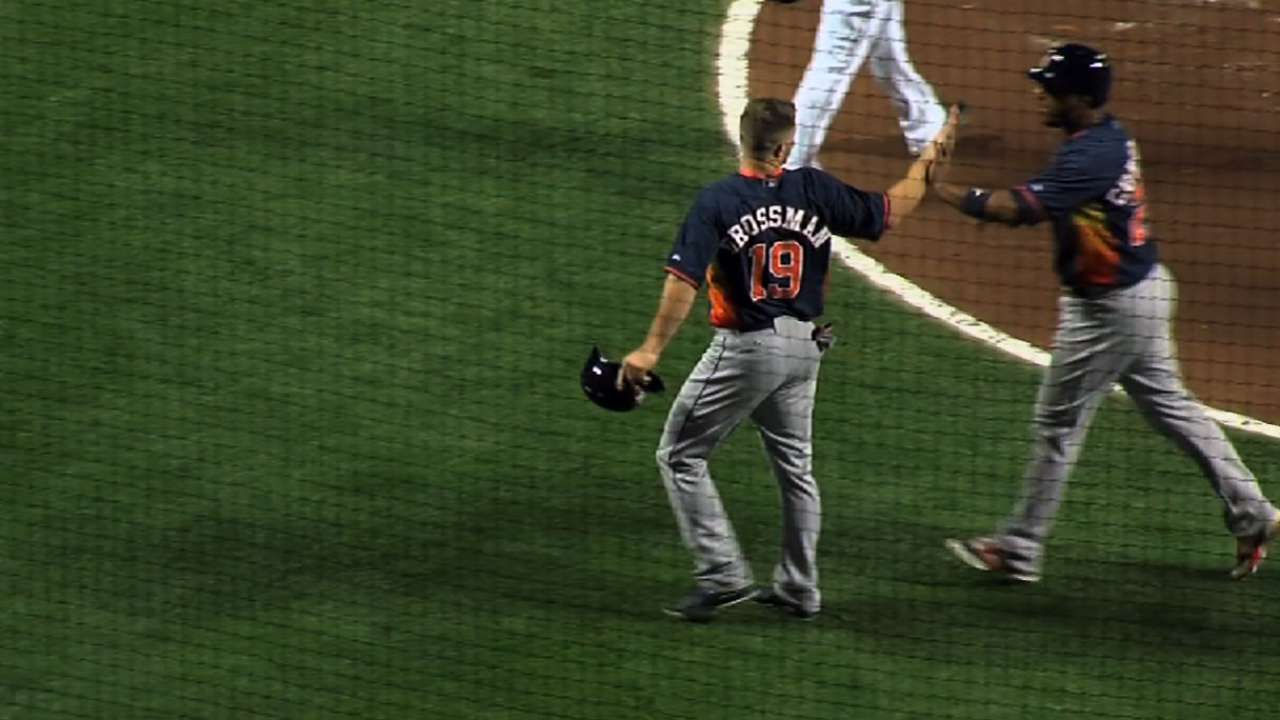 Fowler sets Astros on their way in win over Braves