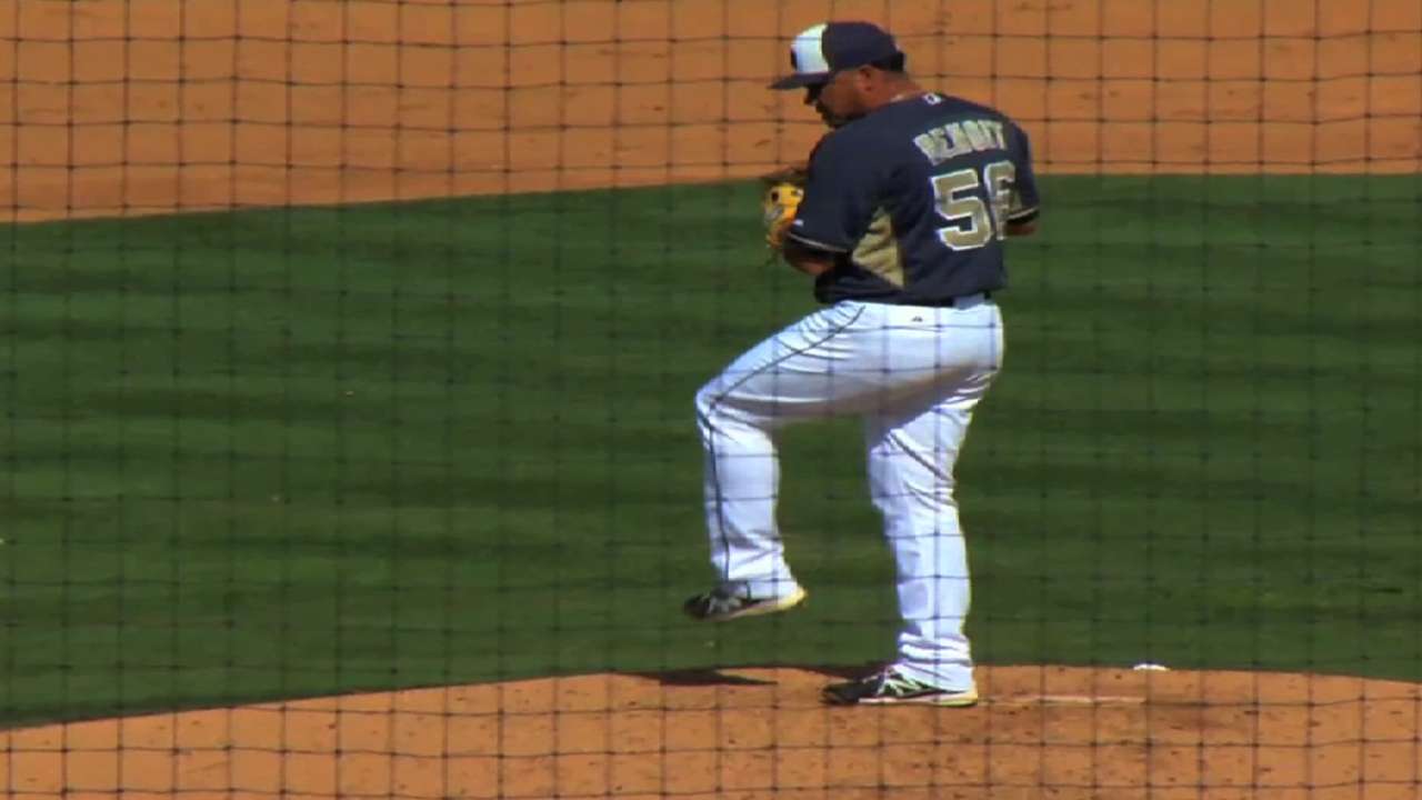 Cashner settles down nicely in Cactus League debut