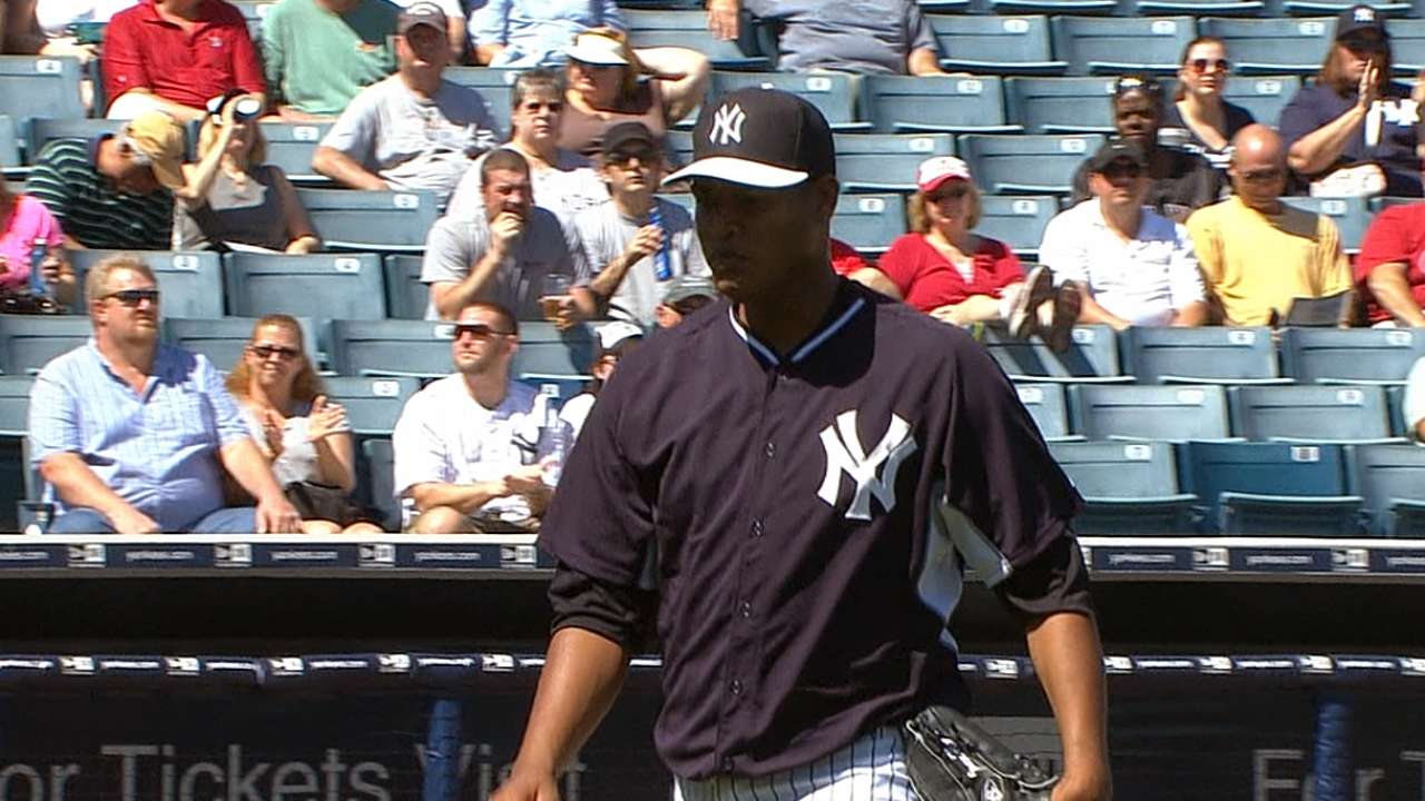 Big second, super Nova pace Yankees