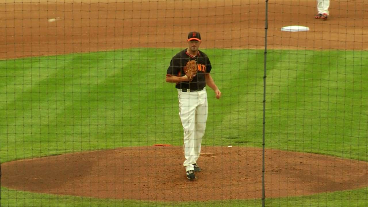 Crowd forms to fill Giants' bullpen jobs
