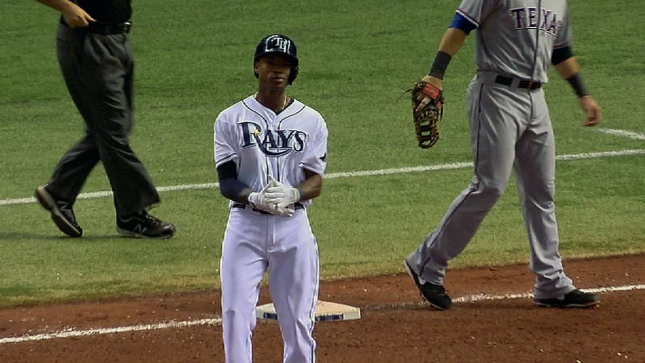 Former top pick Beckham healthy, makes season debut