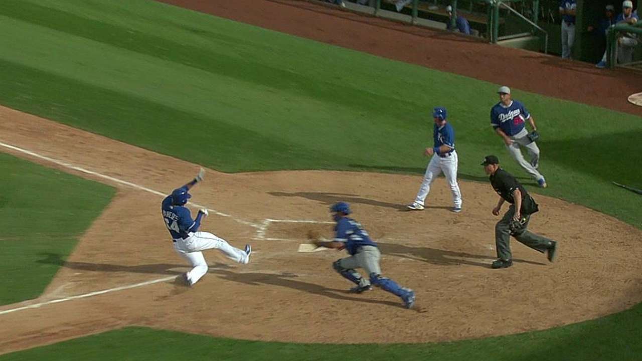 Vargas stays sharp against Dodgers