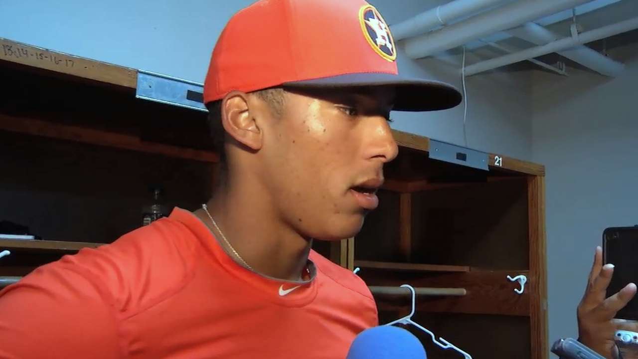 Correa, Singleton flash power against Jays