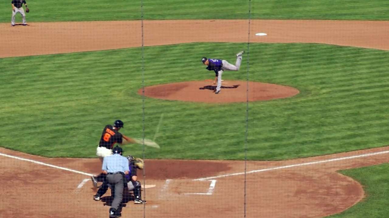 Pence slugs two homers to back Bumgarner