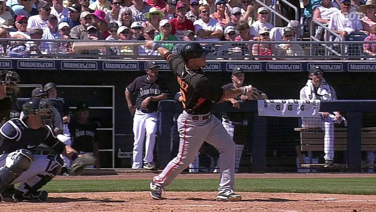 Perez goes deep to lead Giants' outburst