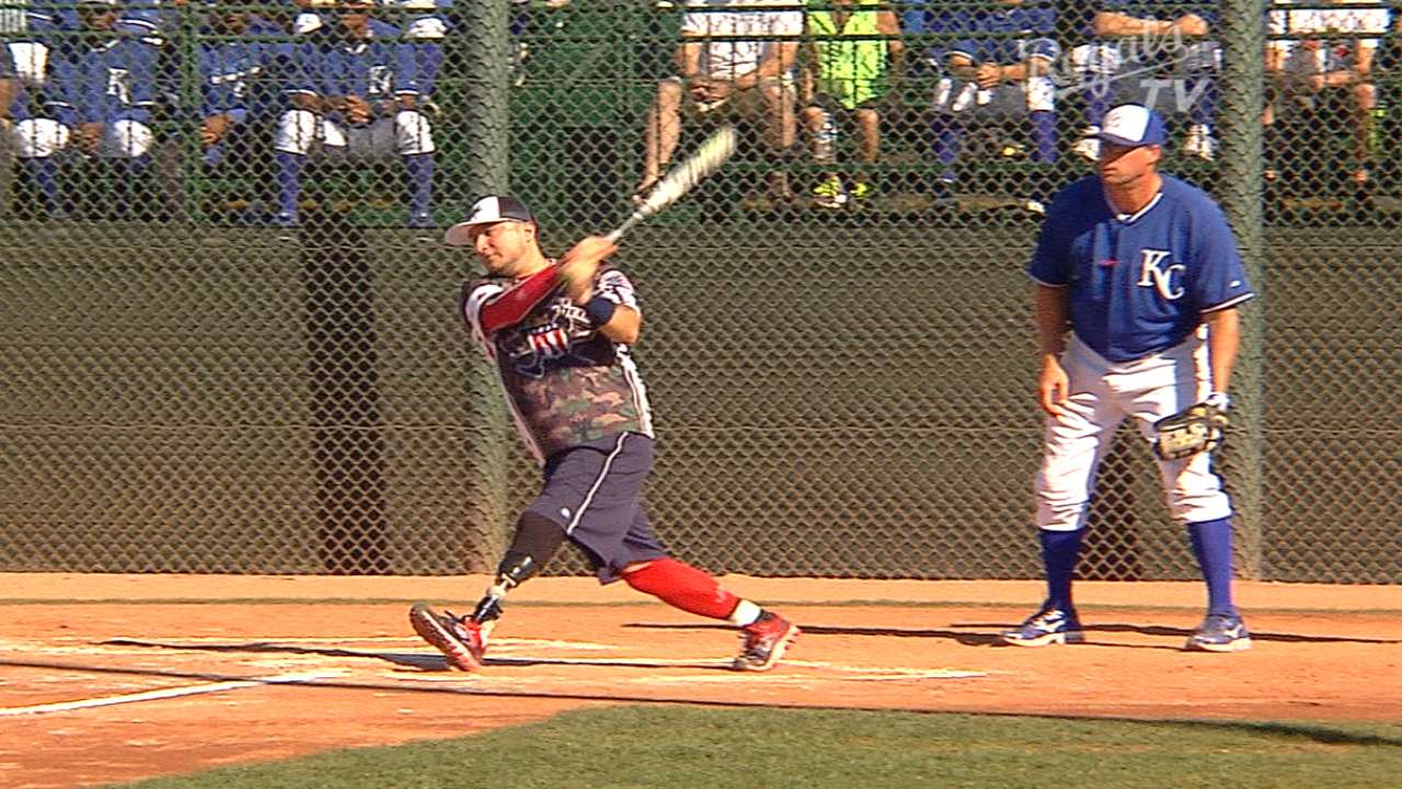 Royals welcome, admire wounded vets