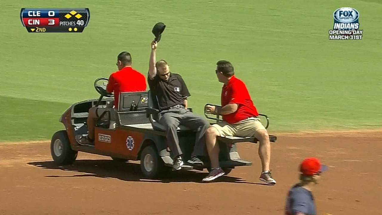 Umpire struck by liner in Indians-Reds game