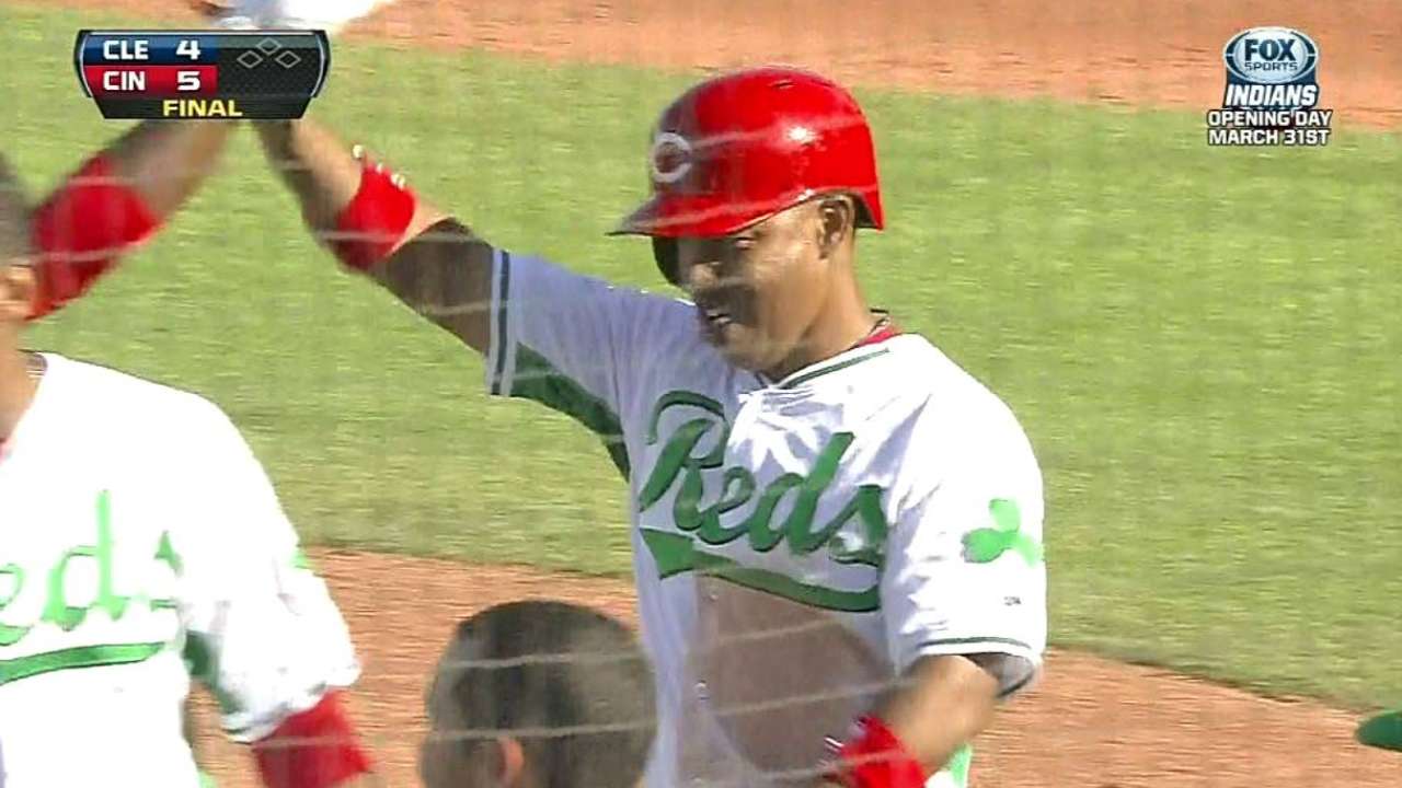 Selsky's double gives Reds walk-off victory