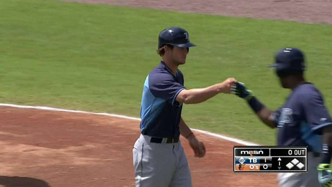 Rays put on offensive show with three home runs