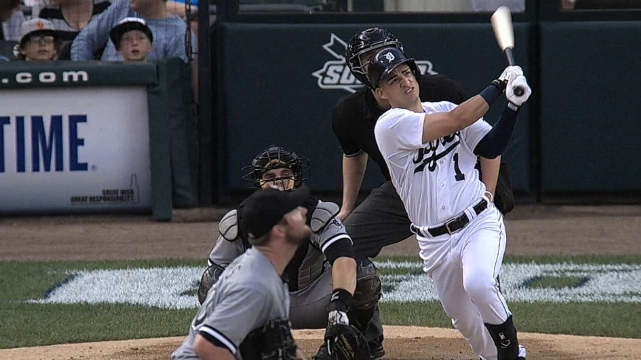 Iglesias may miss entire season with stress fractures