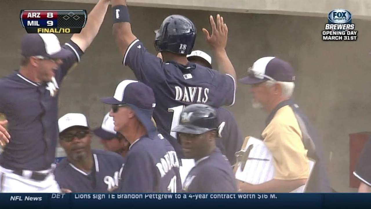 Davis sparks Brewers to walk-off win over D-backs