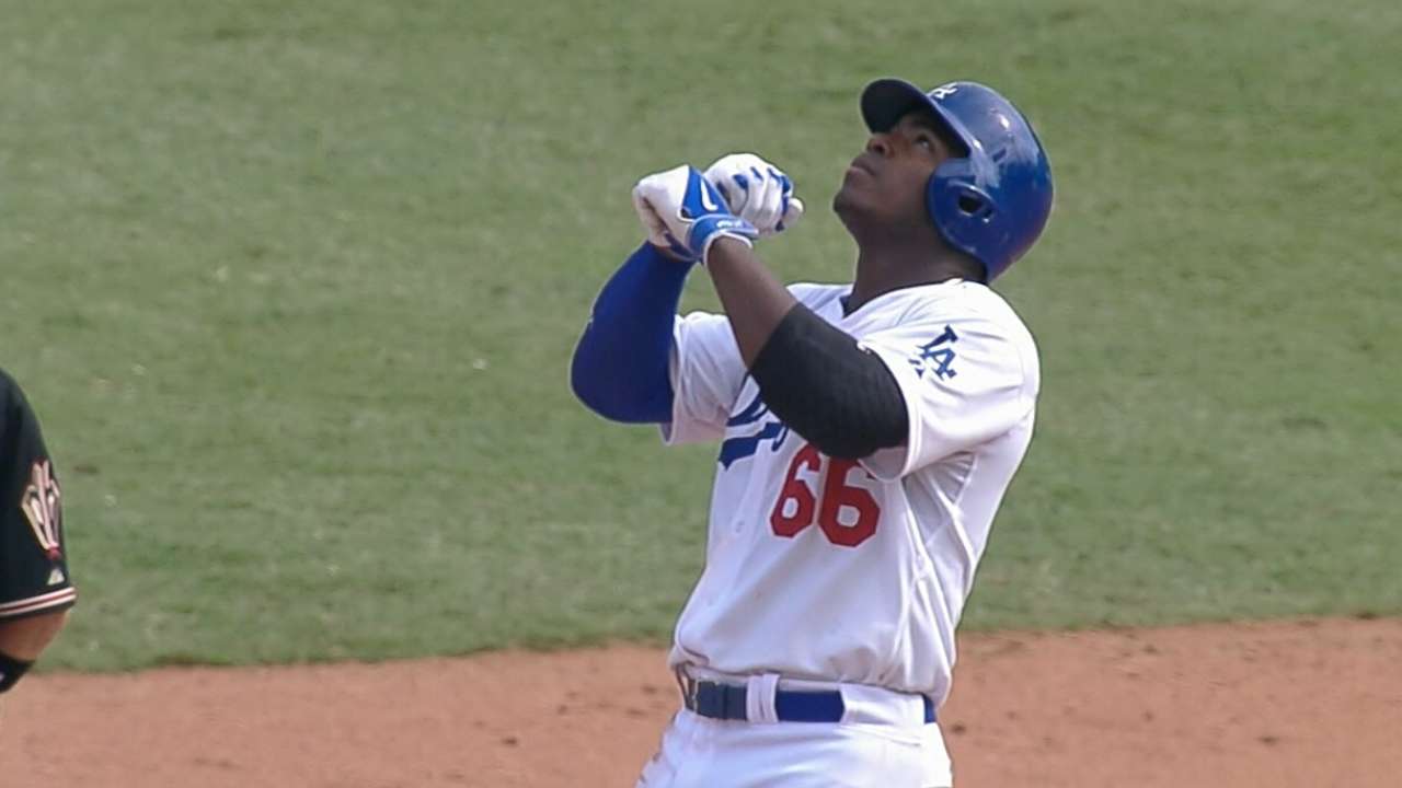 Drama Down Under: Dodgers hold on in Australia