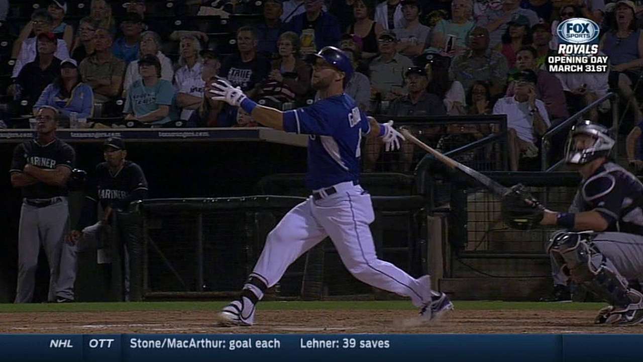 Gordon homers, drives in three vs. Mariners