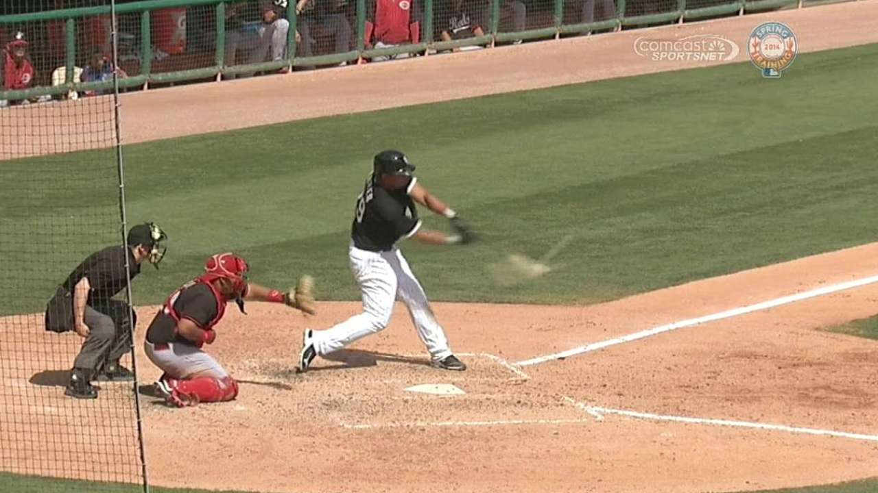 Abreu's HR helps White Sox overcome errors