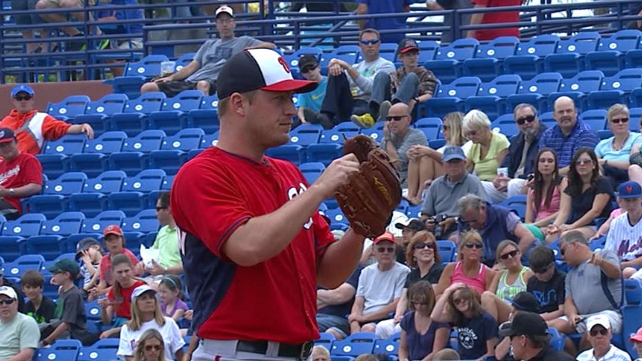 Zimmermann does it with arm, bat in win over Mets