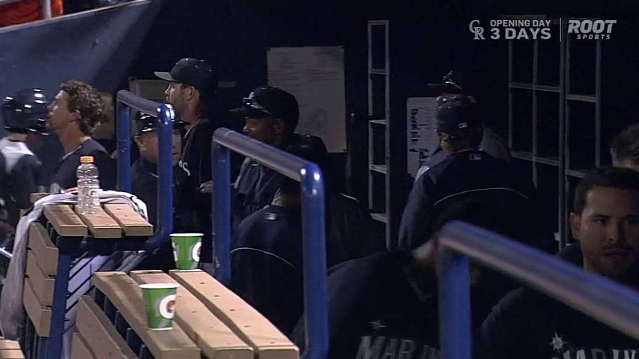 Tenbrink singles in winning run to cap ninth-inning rally