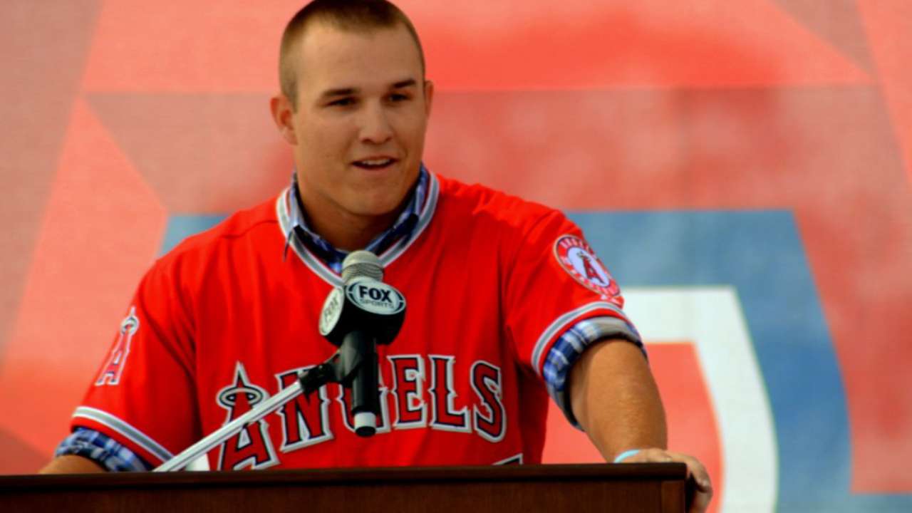 Trout, Angels 'met in the middle' in reaching mega-deal