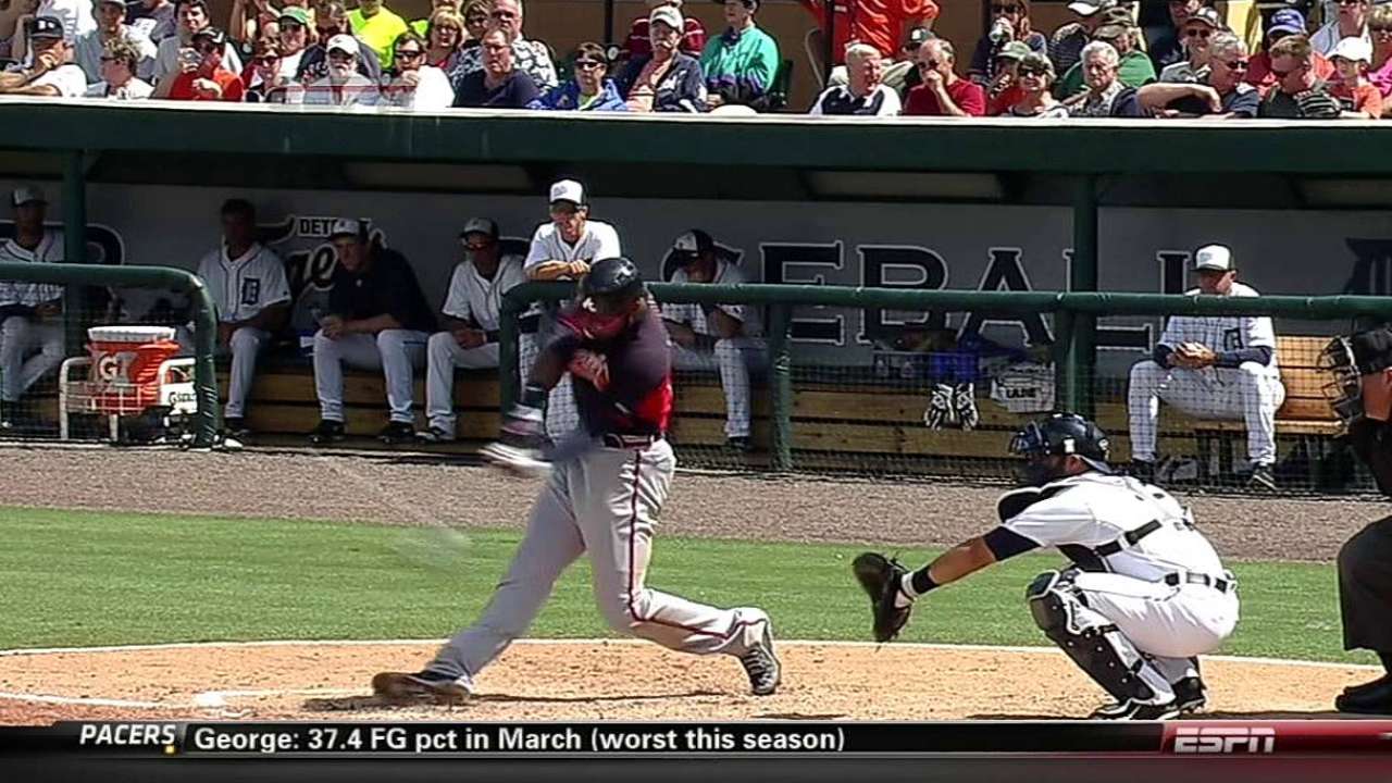 Heyward's long drive highlights Braves' rout