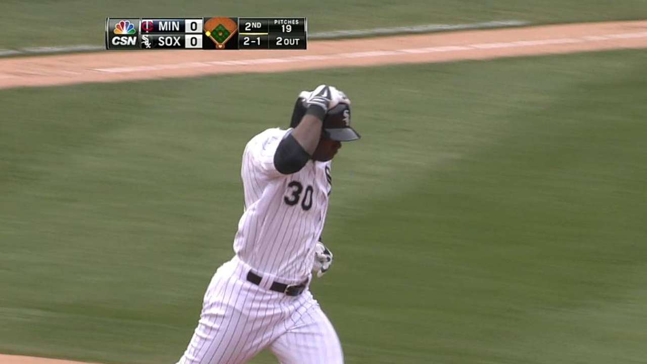 De Aza's HRs help White Sox start '14 with a bang