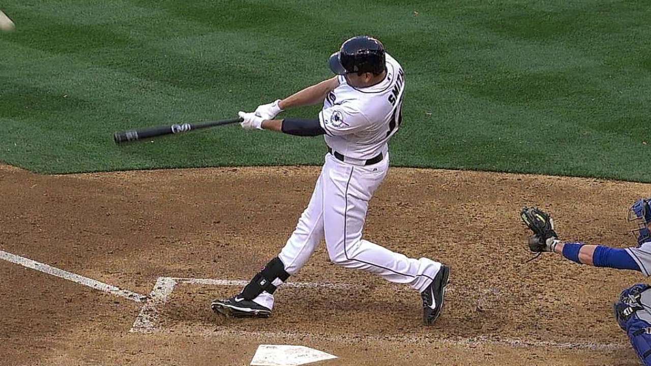 Smith treating Petco Park like a bandbox