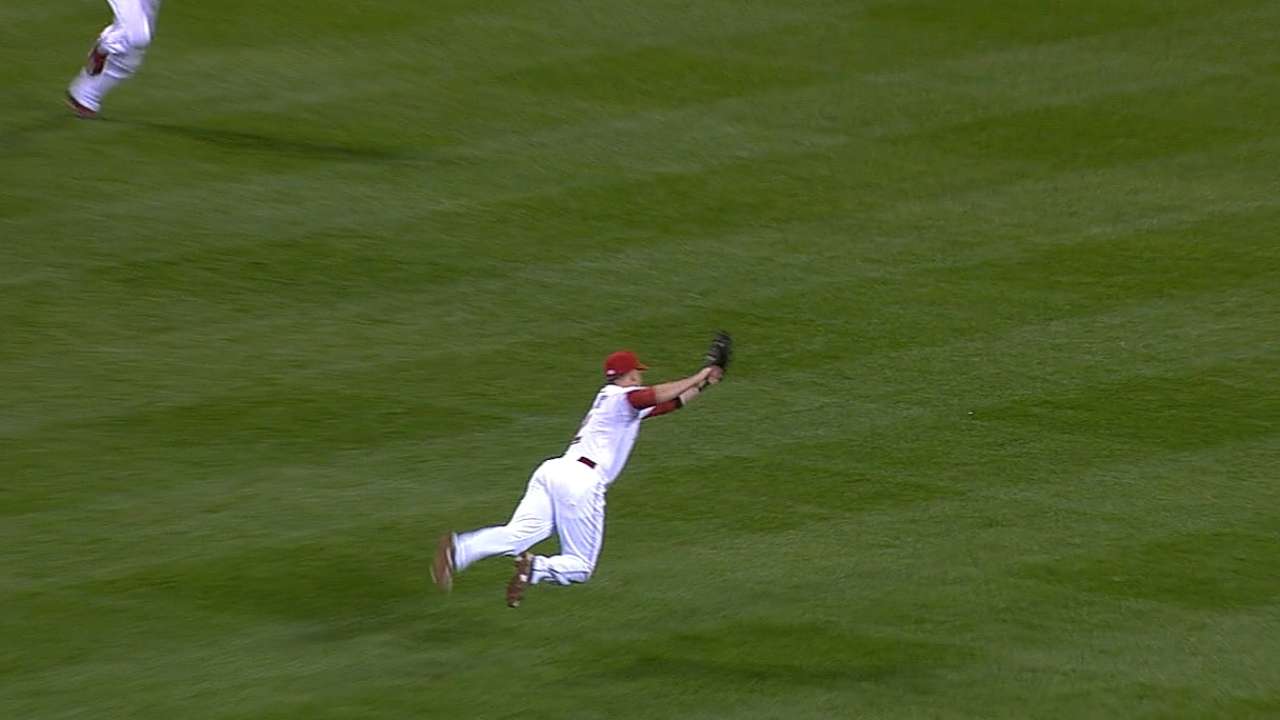 Cozart displaying value at shortstop