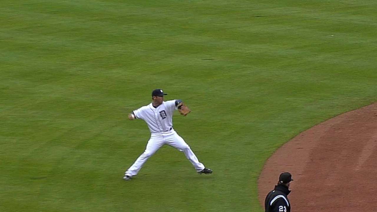 Ausmus still fine-tuning shortstop platoon