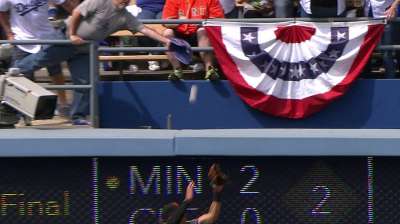 Lefties sit against tough Giants southpaw