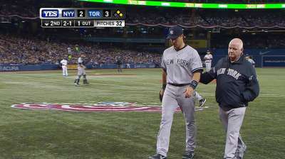 Right hamstring strain forces Teixeira to DL