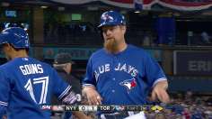 Dickey outduels Pineda, homers provide insurance