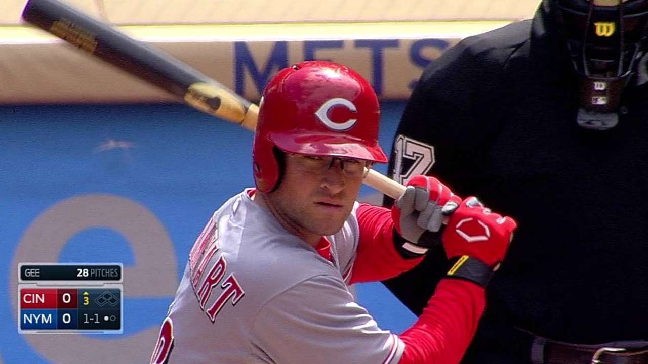 After first hit in Majors, Barnhart goes for seconds