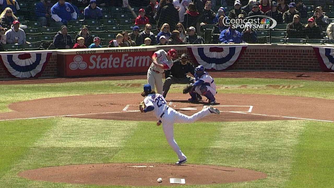 Lee, Utley guiaron a Filis en blanqueada de Cubs