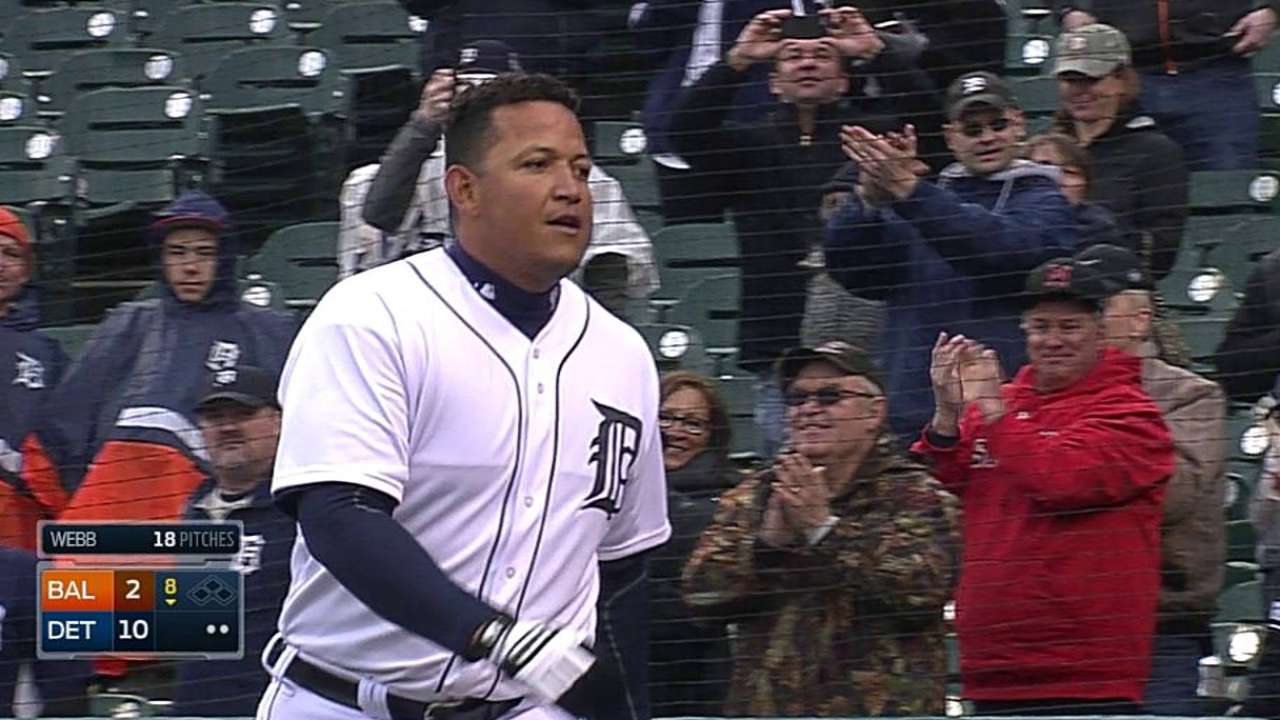 Miggy blasts first homer for career hit No. 2,000