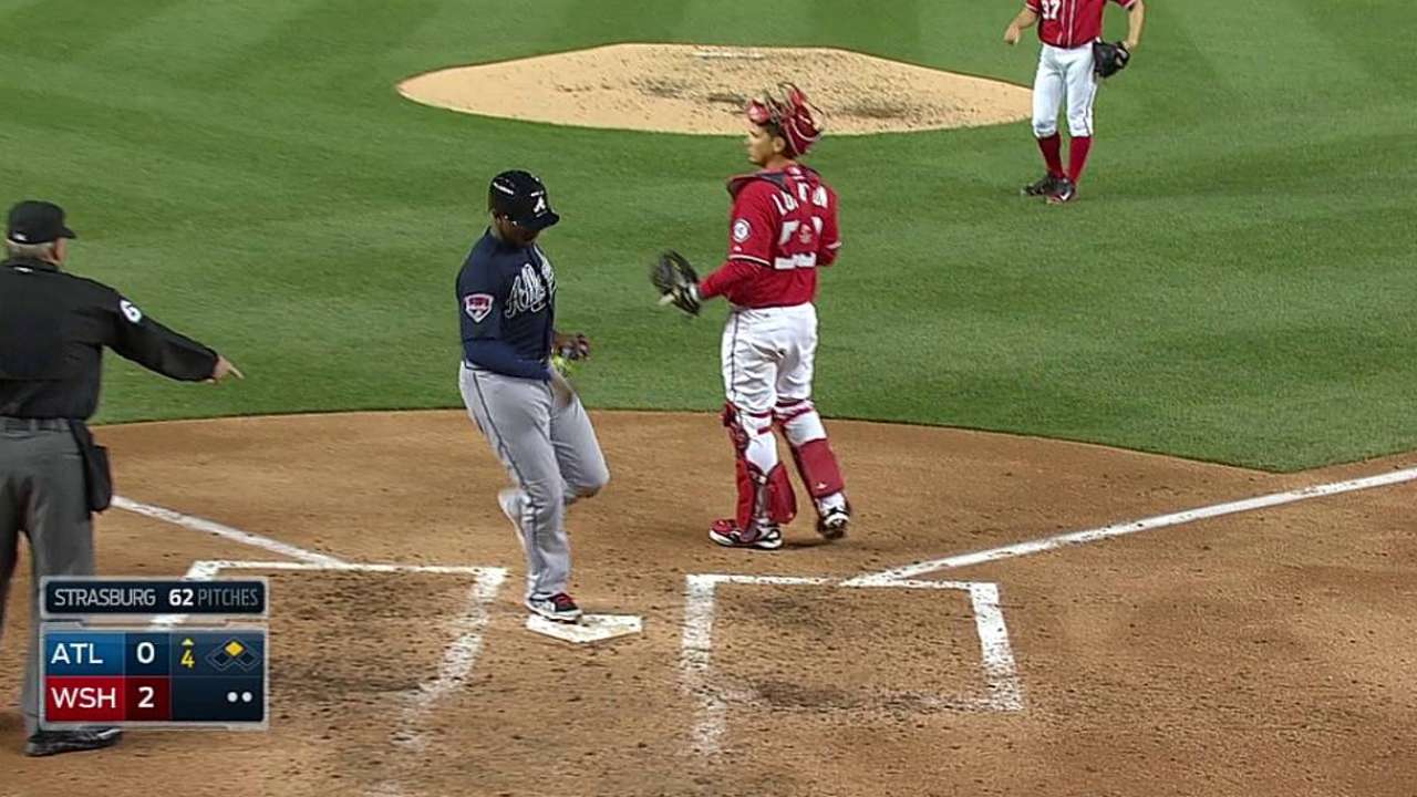 Nats' Zimmerman exits with pain in right shoulder