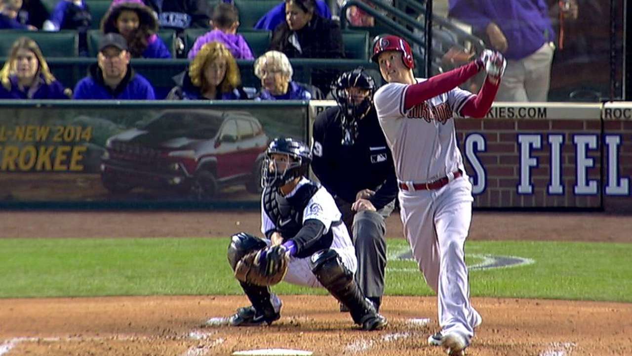 Trumbo pega HR pero D-backs caen con Rockies