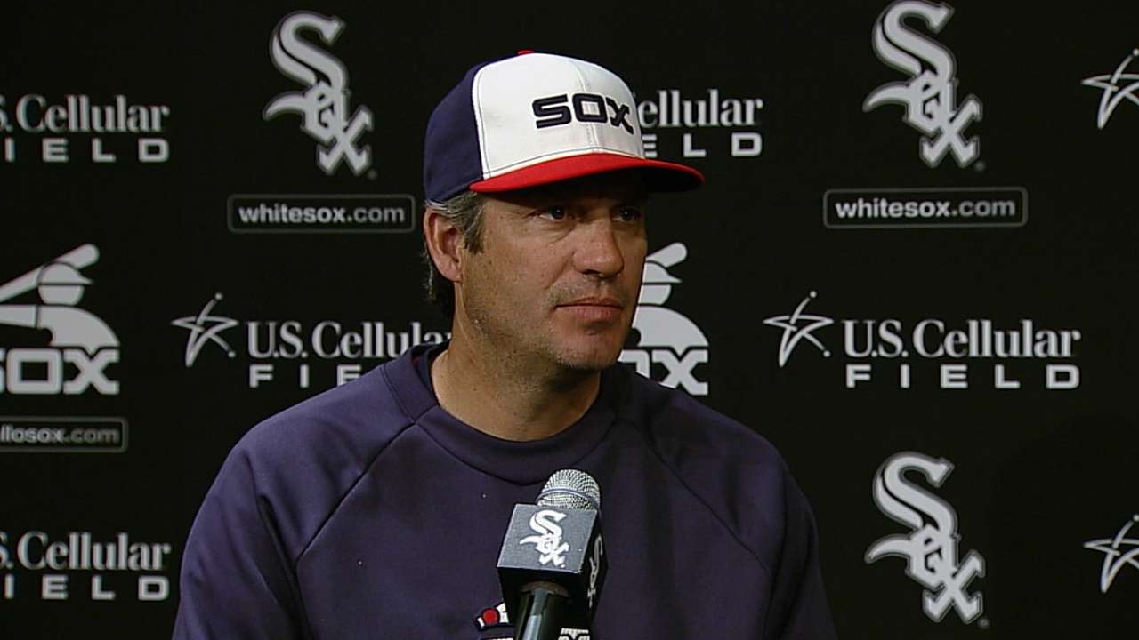 Paulino goes on DL with rotator cuff inflammation