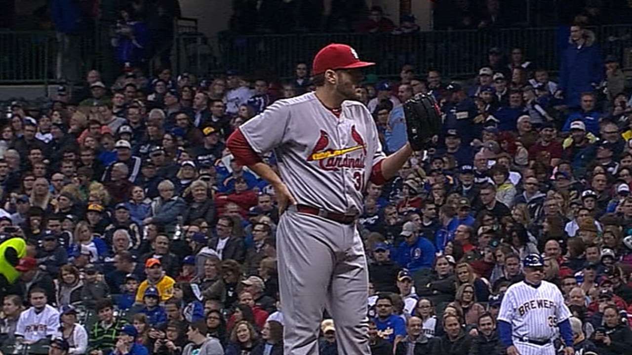 Cards pair Cruz with Lynn in battery