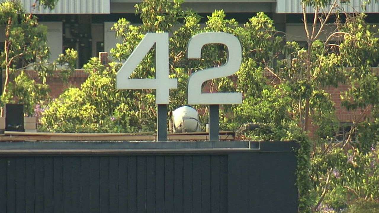 Padres honored for chance to wear No. 42
