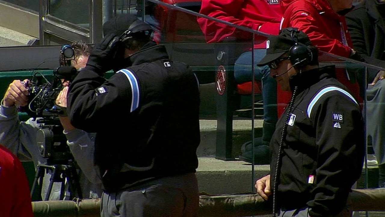 Hurdle wins replay challenge; Price loses review