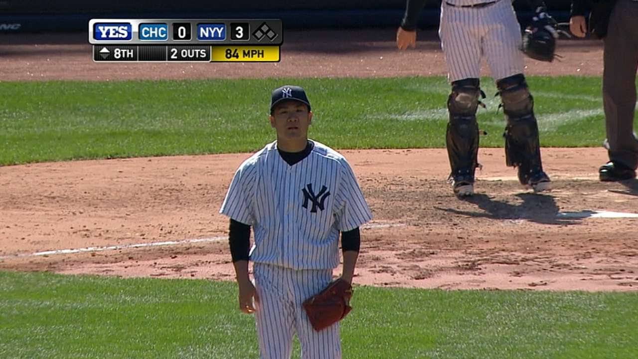 Tanaka's 10 K's lead Yanks in twin-bill opener