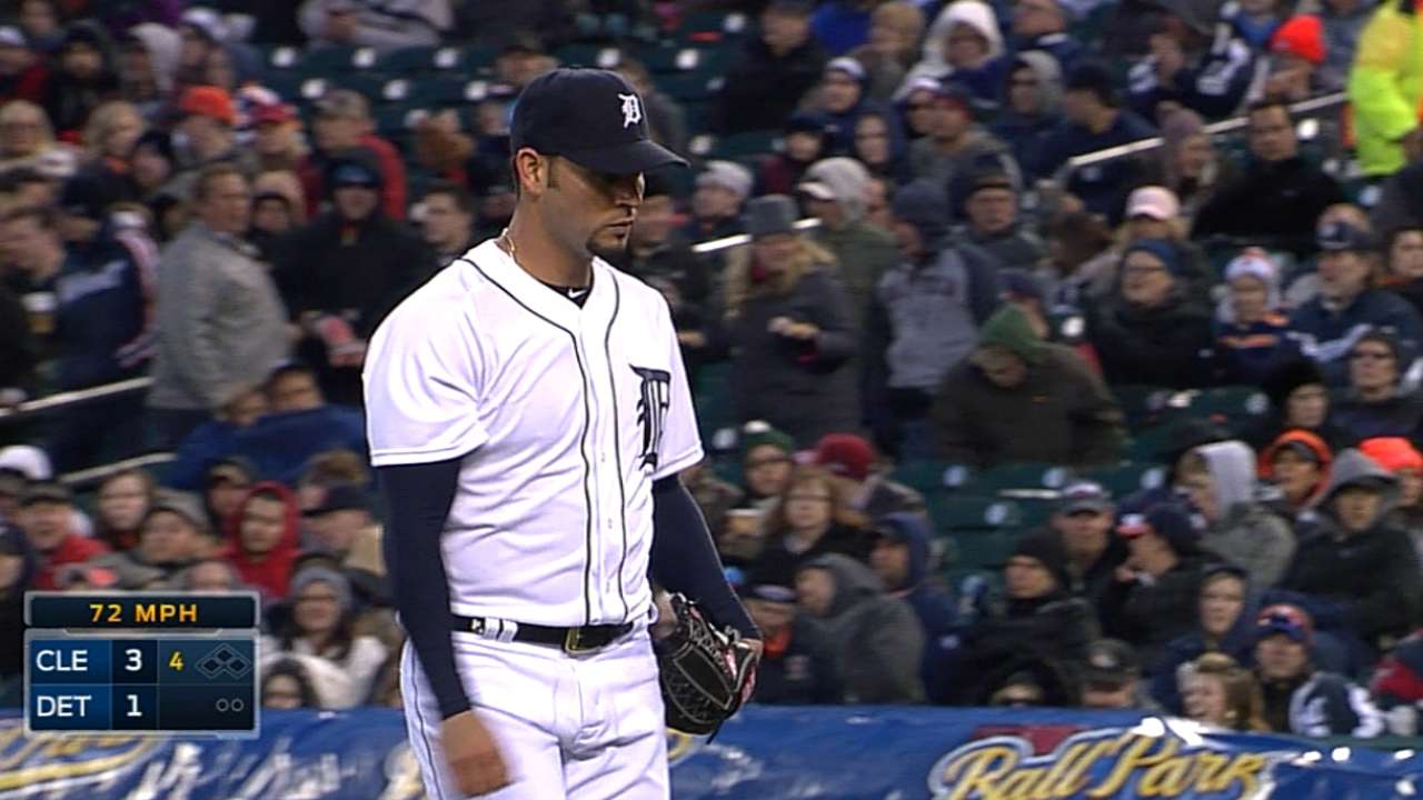 Anibal recovers, but Tigers' bats remain cold