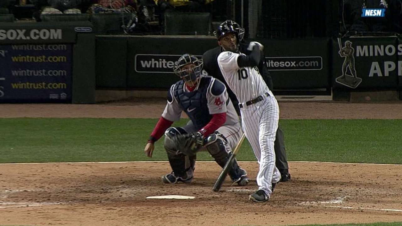 Alexei homers to push hitting streak to 15 games